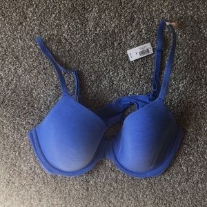 Gap tshirt bra 36 B